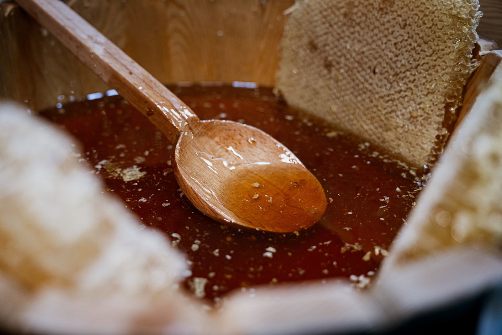 عسل الزعتر البري المغربي الطبيعي